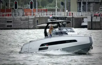 Invictus GT320