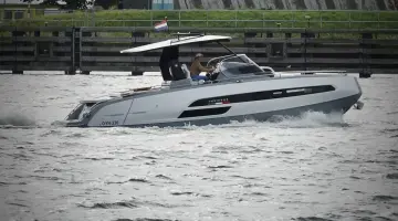 Thumbnail von Invictus GT320