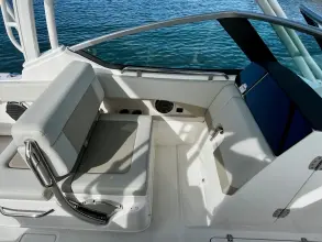 Thumbnail von Boston Whaler 240 Vantage