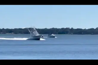 Thumbnail von Out Island 38 Express Reel Carolina II