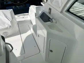 Thumbnail von Cruisers Yachts 390 Coupe Bail Out