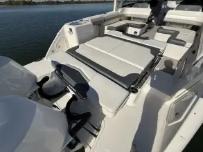 Thumbnail von Robalo R317