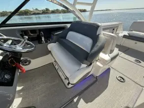 Thumbnail von Robalo R317