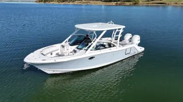 Thumbnail von Robalo R317