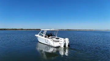 Thumbnail von Robalo R317