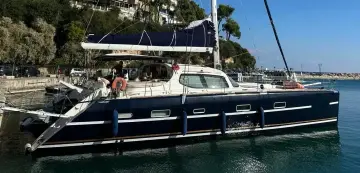 Privilege 585