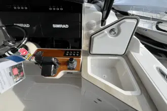 Thumbnail von Boston Whaler 350 Realm