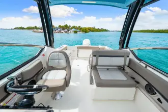 Thumbnail von Boston Whaler 240 Vantage