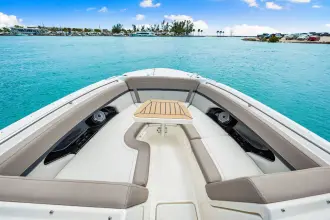 Thumbnail von Boston Whaler 240 Vantage
