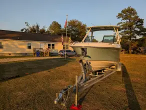 Thumbnail von Boston Whaler 240 Vantage Demo Pay