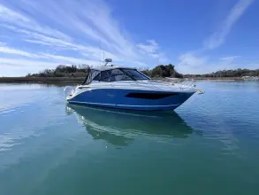 Sea Ray 320 Sundancer Outboard