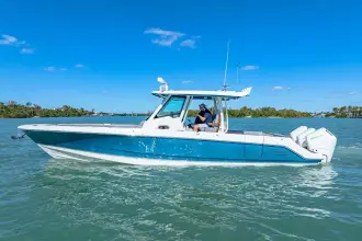 Thumbnail von Boston Whaler 360 Outrage