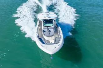 Thumbnail von Boston Whaler 360 Outrage