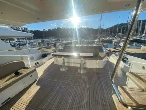 Thumbnail von Azimut 77s