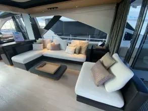 Thumbnail von Azimut 77s