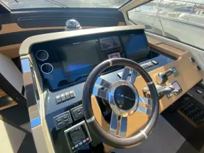 Thumbnail von Azimut 77s