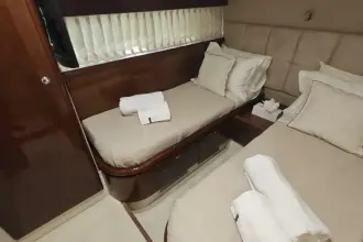 Thumbnail von Ferretti Yachts 720