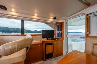 Thumbnail von Riviera 4400 Sport Yacht