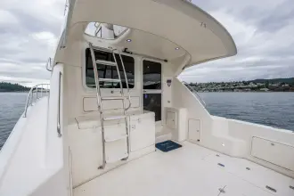 Thumbnail von Riviera 4400 Sport Yacht