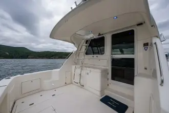Thumbnail von Riviera 4400 Sport Yacht