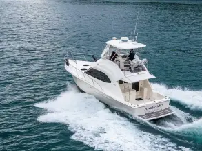 Thumbnail von Riviera 4400 Sport Yacht
