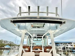 Thumbnail von Boston Whaler 360 Outrage