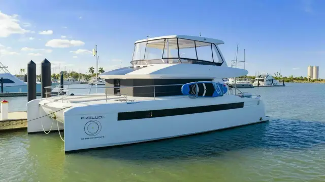 Leopard 46 Powercat  Prelude