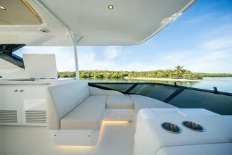 Thumbnail von Cruisers Yachts 57 FLY