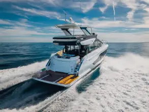Thumbnail von Cruisers Yachts 57 FLY