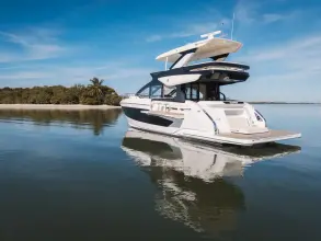 Thumbnail von Cruisers Yachts 57 FLY