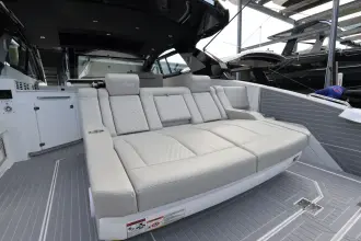 Thumbnail von Cruisers Yachts 42 GLS OB