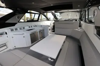 Thumbnail von Cruisers Yachts 42 GLS OB
