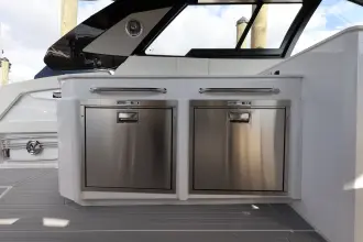 Thumbnail von Cruisers Yachts 42 GLS OB