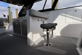 Thumbnail von Cruisers Yachts 42 GLS OB