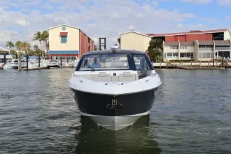 Thumbnail von Cruisers Yachts 42 GLS OB