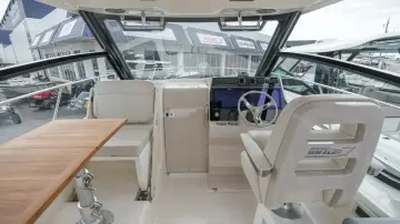 Thumbnail von Boston Whaler 325 Conquest