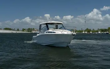 Thumbnail von Boston Whaler 325 Conquest