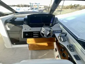 Thumbnail von Sea Ray 370 Sundancer Outboard