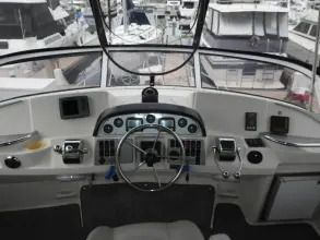 Thumbnail von Carver 	41 Cockpit Motoryacht