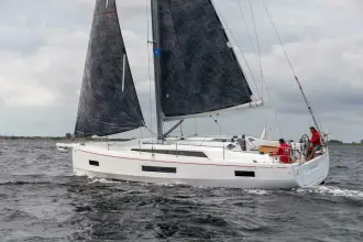 Thumbnail von Beneteau Oceanis 40.1