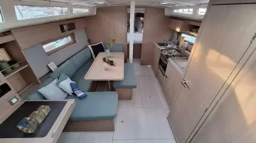 Thumbnail von Beneteau Oceanis 37.1