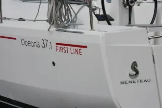 Thumbnail von Beneteau Oceanis 37.1