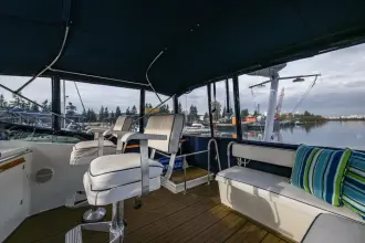 Thumbnail von Tollycraft 48 Cockpit Motor Yacht Holliday