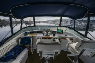 Thumbnail von Tollycraft 48 Cockpit Motor Yacht Holliday