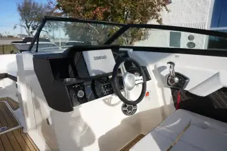 Thumbnail von Sea Ray SDX 290