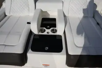 Thumbnail von Sea Ray SDX 290