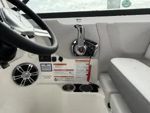 Thumbnail von Sea Ray SDX 270 Outboard