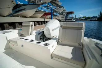 Thumbnail von Boston Whaler 220 Dauntless