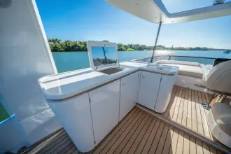 Thumbnail von Azimut 62