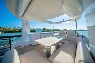 Thumbnail von Azimut 62